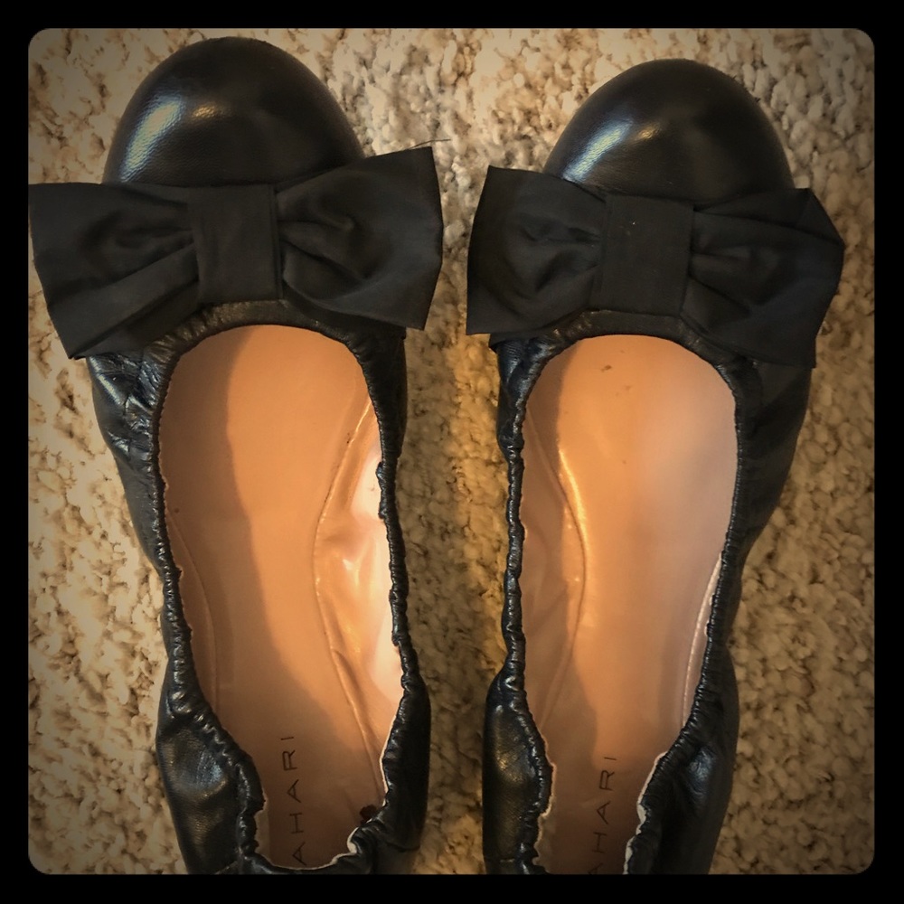 Tahari bow ballerina flats size 9